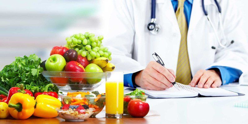 Chuyên gia dinh dưỡng thể thao là những người có chuyên môn cao trong việc xây dựng chế độ ăn uống lành mạnh cho vận động viên